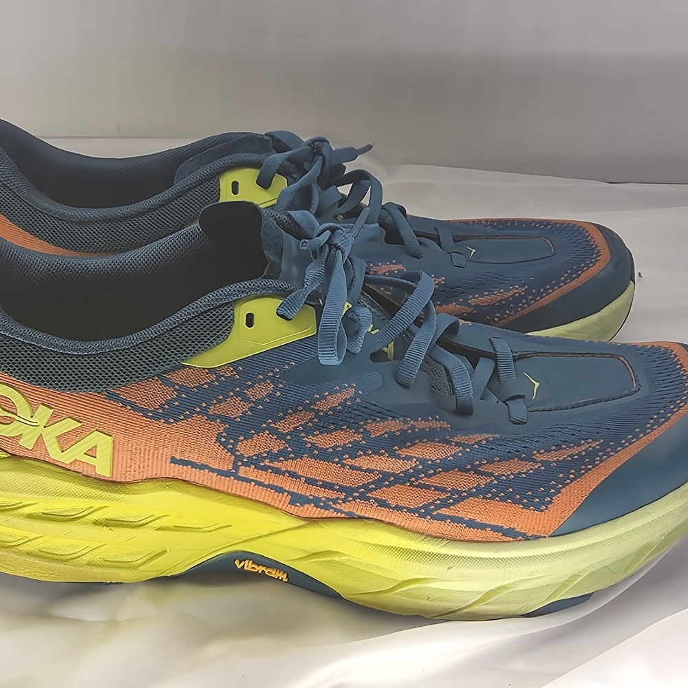 Hoka One One M Speedgoat 5 Wide Size 11D Men's 1123157